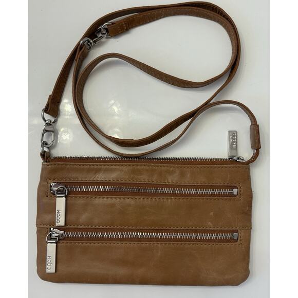HOBO Handbags - Hobo The Original 'Everly' Cow Leather 3-Zipper Wristlet Small Purse Caramel/Tan